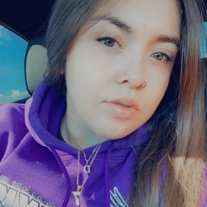 Meet your Posher, Desiree